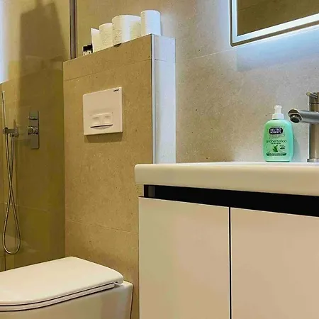 62°bs Charming @bllok * Tiran