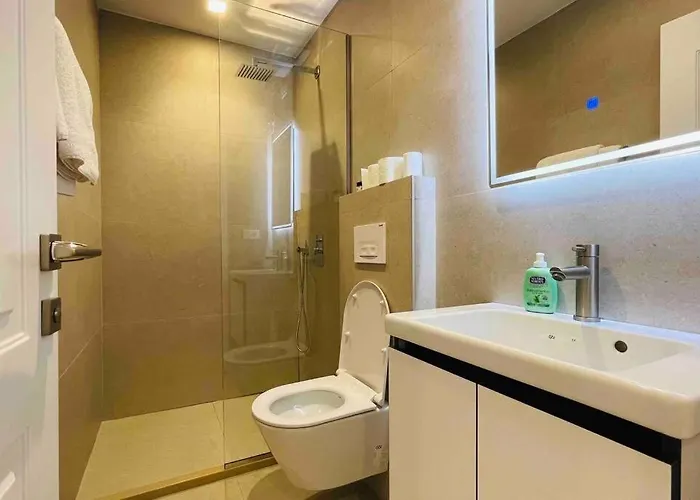 Appartement 62°bs Charming @bllok Tirana