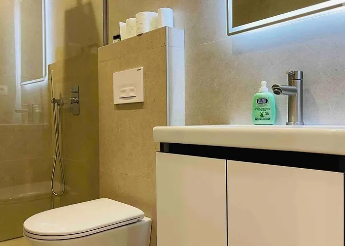 62°bs Charming @bllok * Tirana